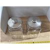 Image 2 : 2 vintage square glass candy jars