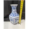 Image 3 : Large Vase Made in China