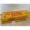 Image 2 : set of vintage bowling pins in box