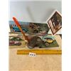 Image 3 : Lot of car cards and organizer