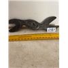Image 1 : wagon box nut rethreaded wrench