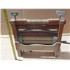 Image 3 : Vintage Manual Laundry Clothes Wringer.