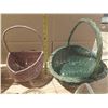 Image 4 : Lot of baskets of different size and colours.