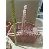 Image 4 : Lot of baskets of different size and colours.