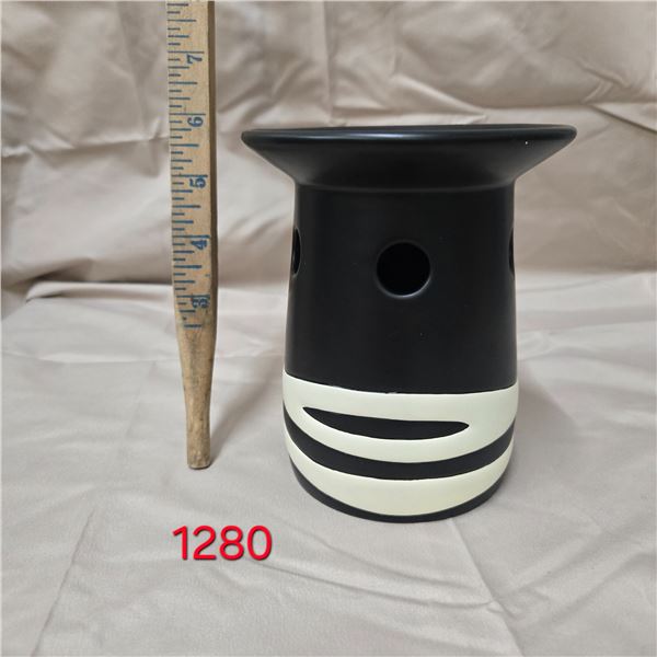 Partylite - NIB -