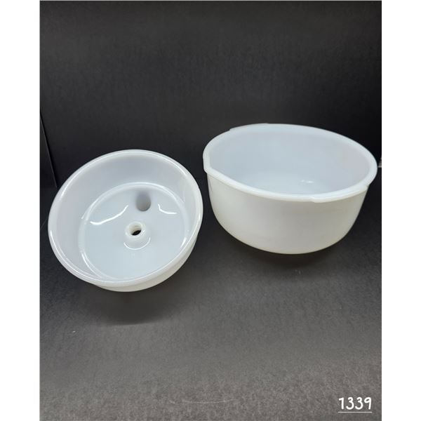 Sunbeam Milk Glass Mixing bowl + Juice Attachment