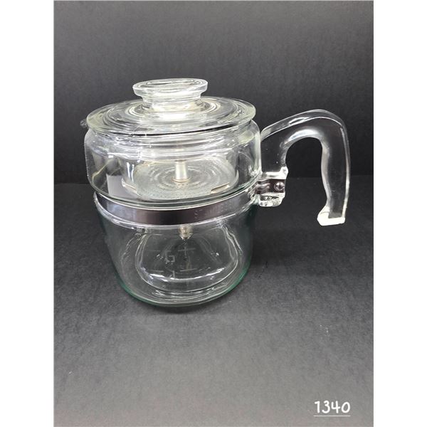 Vintage Pyrex 6 cup Coffee pot. Pristine Condition