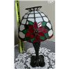 Image 3 : Tiffany Style PartyLite Poinsettia Stained-Glass Tealight Lamp