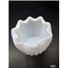 Image 2 : Vintage Milk Glass Rose Bowl Vase