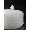 Image 3 : Vintage Hobnail Diamond Point White Milk Glass Powder or Candy Dish