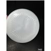 Image 4 : Vintage Hobnail Diamond Point White Milk Glass Powder or Candy Dish