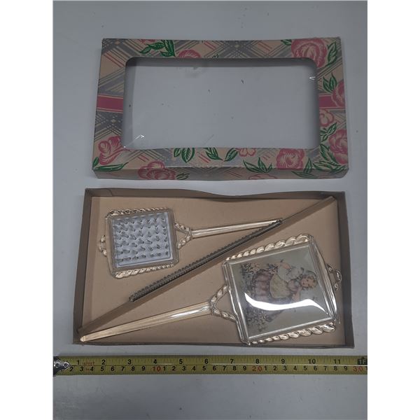 Vintage Brush and Mirror Set in Original Box. (New Never Use)