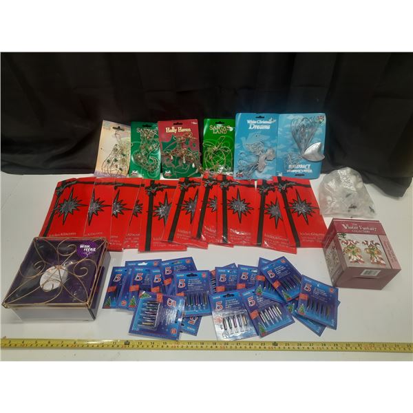 Lot of Christmas Decorative Items.