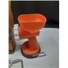 Image 3 : Vintage Meat Mincer - Suctin Model - with Original Box. (New Never Use)