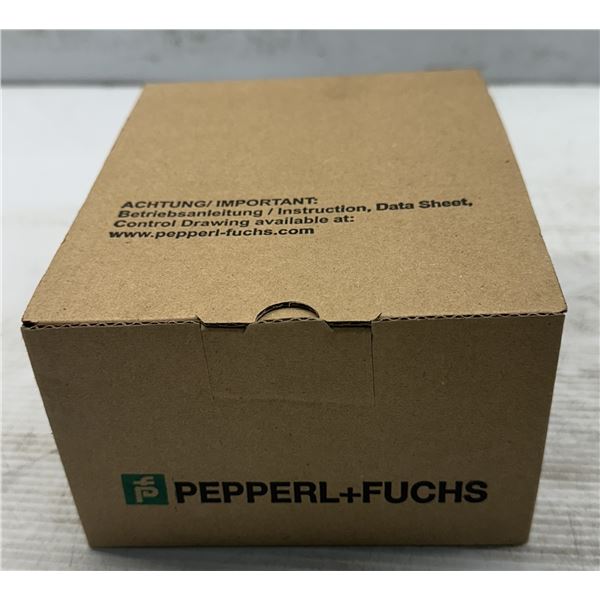 Pepperl+Fuchs #293431-100004 / PXV100-F200-B25-V1D Optical Reading Head