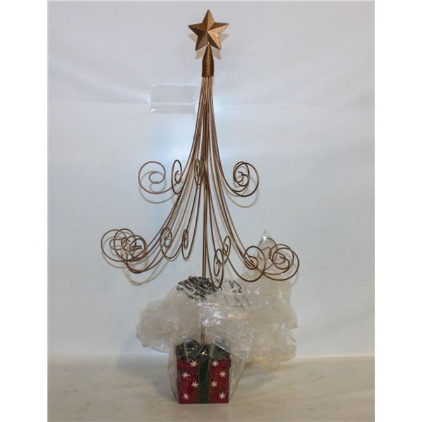 METAL CARD HOLDER TREE- NEW IN BOX