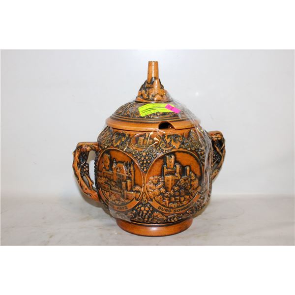 VINTAGE LIDDED TOUREEN/URN STYLE JUG (NO SPOON)