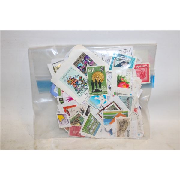 STAMPS LOT (300)