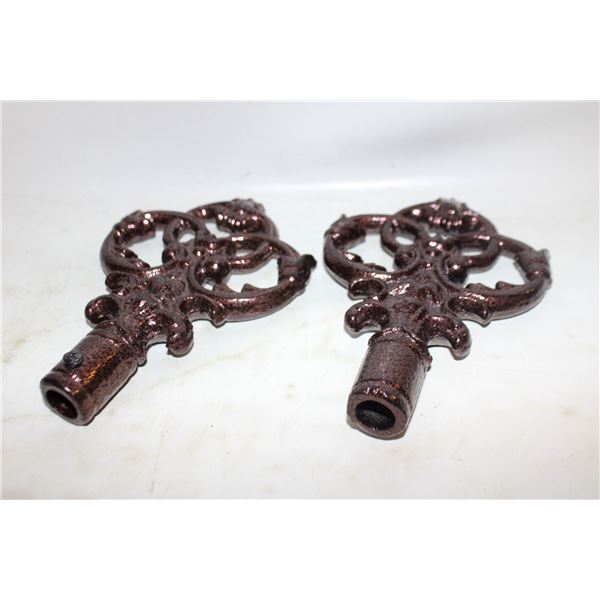 2 CAST IRON FINIALS ARCHITECTURAL