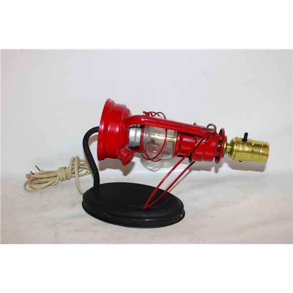 VINTAGE RED WALL LANTERN ELECTRIC