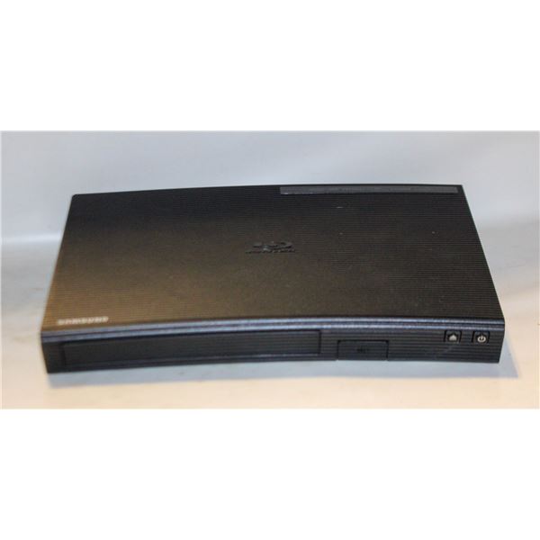 SAMSUNG BLU RAY PLAYER