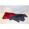 Image 1 : WHITE CARHARTT TOQUE+GLOVES+NECK GATER