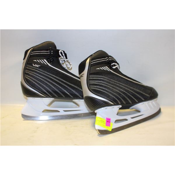 MENS SZ 9 VIC SOFT RECREATIONAL SKATES