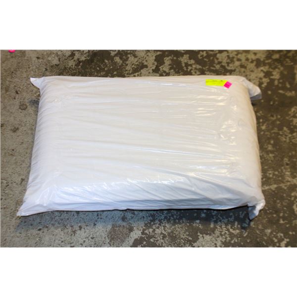 LAZBOY COOLREST PILLOW QUEEN SIZED