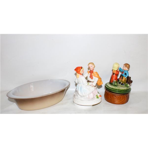 VTG BRWN OVAL BAKEWARE & MUSICAL WNDUPS