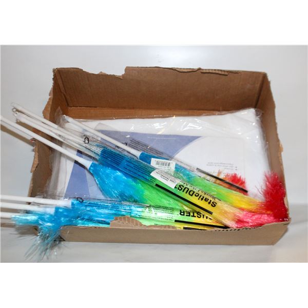 8 STATIC DUST MOPS & 150 DUST CLOTHS