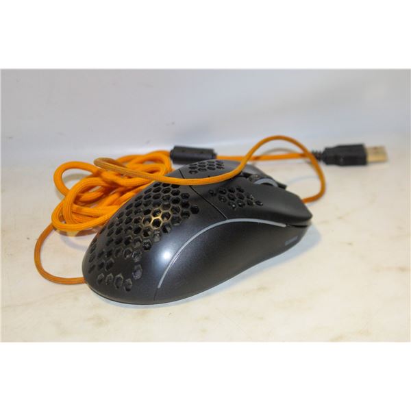 GLORIOUS MODEL O GAMING MOUSE