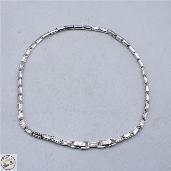 SWAROVSKI SIGNED NECKLACE