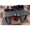 Image 1 : SET OF TWO DARK GRAIN SIDE TABLES