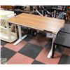 Image 1 : NEW ASSEMBLED POWER LIFT HIGHT ADJUSTABLE DESK