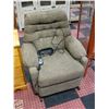 Image 1 : BEST HOME FURNISHING FABRIC POWER RECLINER