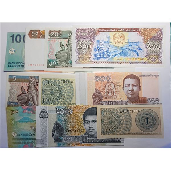 23)  LOT OF 10 UNCIRCULATED WORLD BANK-