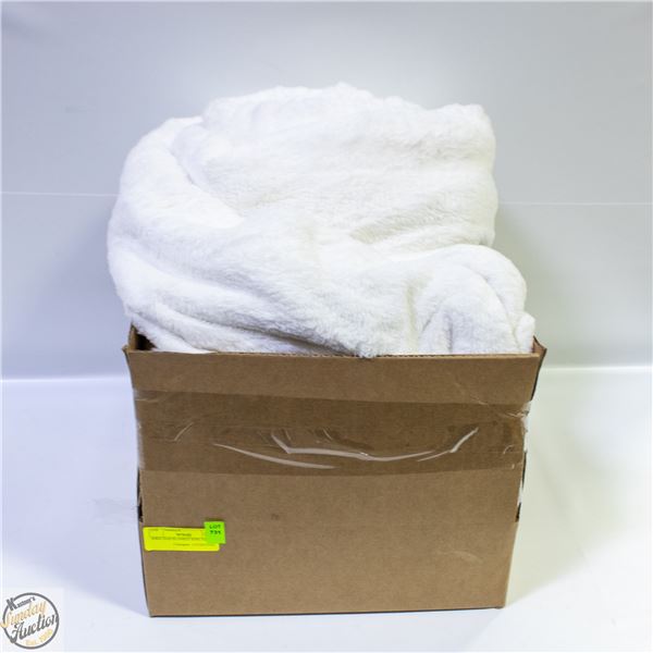 KIRKLAND BLANKET KING SIZED