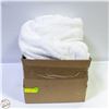 Image 1 : KIRKLAND BLANKET KING SIZED