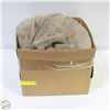 Image 1 : KIRKLAND BLANKET KING SIZED