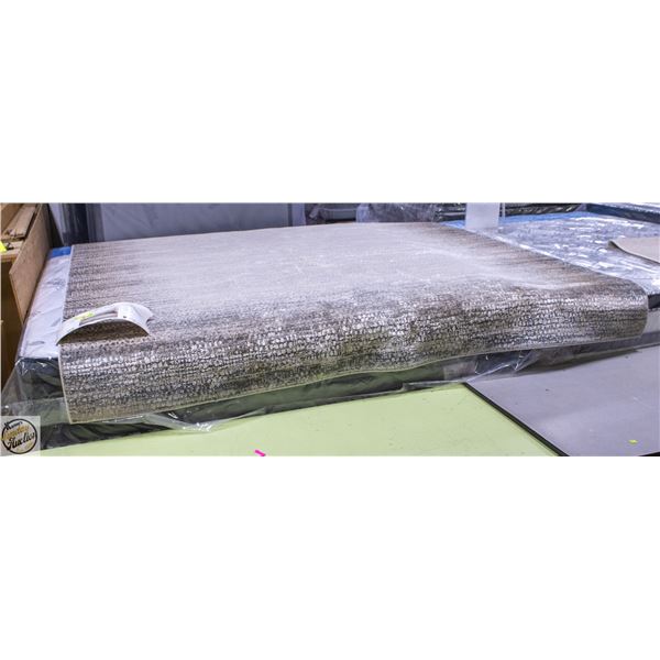 CALVIN KLEIN AREA RUG 8 X 10FT