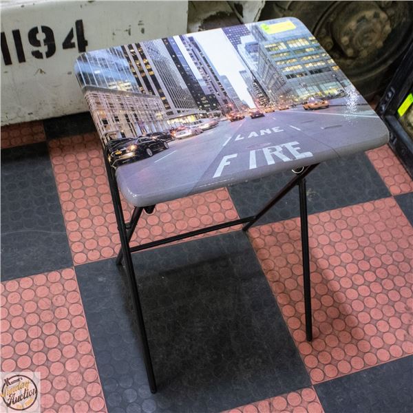 NYC FOLDABLE TV TRAY