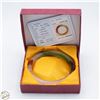 Image 1 : #3917-LIGHT EMERALD GREEN JADE BANGLE