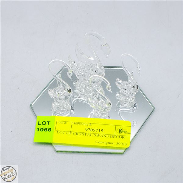 CRYSTAL SWANS DECOR