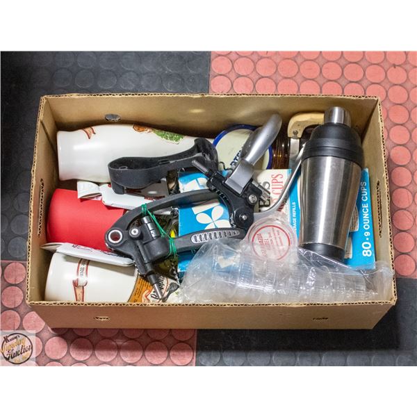 LOT OF VINTAGE BAR ITEMS