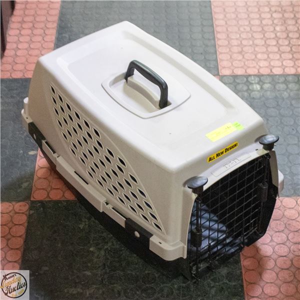 N2N PET CARRIER FOR SMALL DOG OR CAT