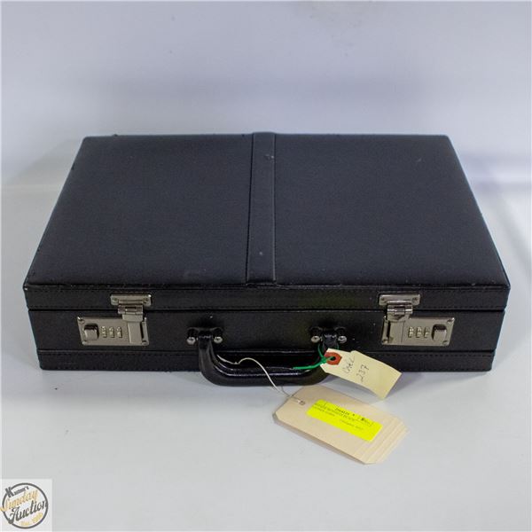 VINTAGE BUSINESS BLACK LEATHER HARD