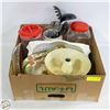Image 1 : BOX WITH BAKING & KITCHEN ACCESSORIES INCL