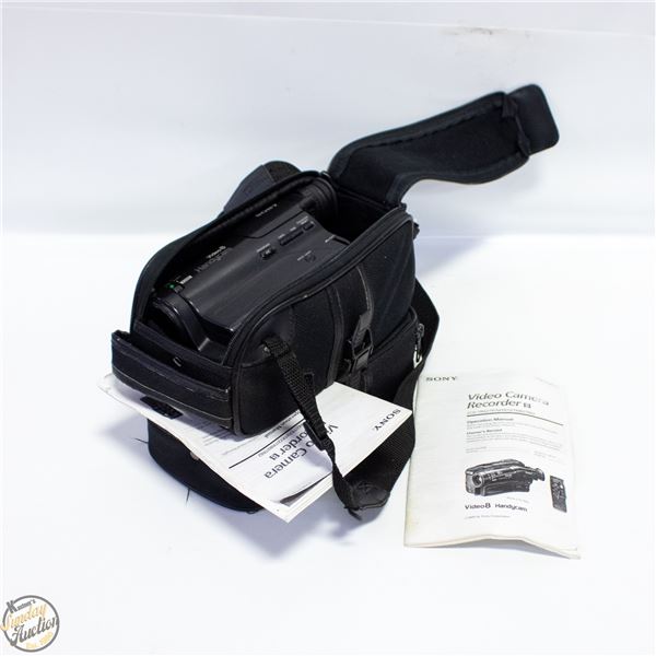 VINTAGE SONY VIDEO CAMERA RECORDER VIDEO8 HANDYCAM