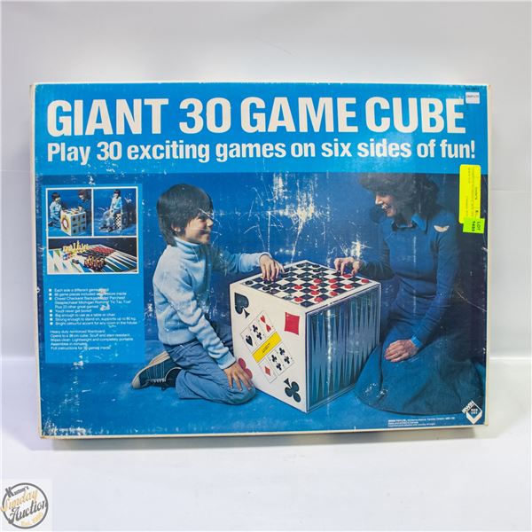 COMPLETE IN ORIGINAL BOX 1976 IRWIN TOY