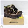 Image 1 : NEW ROCKLAND HIKING BOOTS, BROWN, SIZE 5